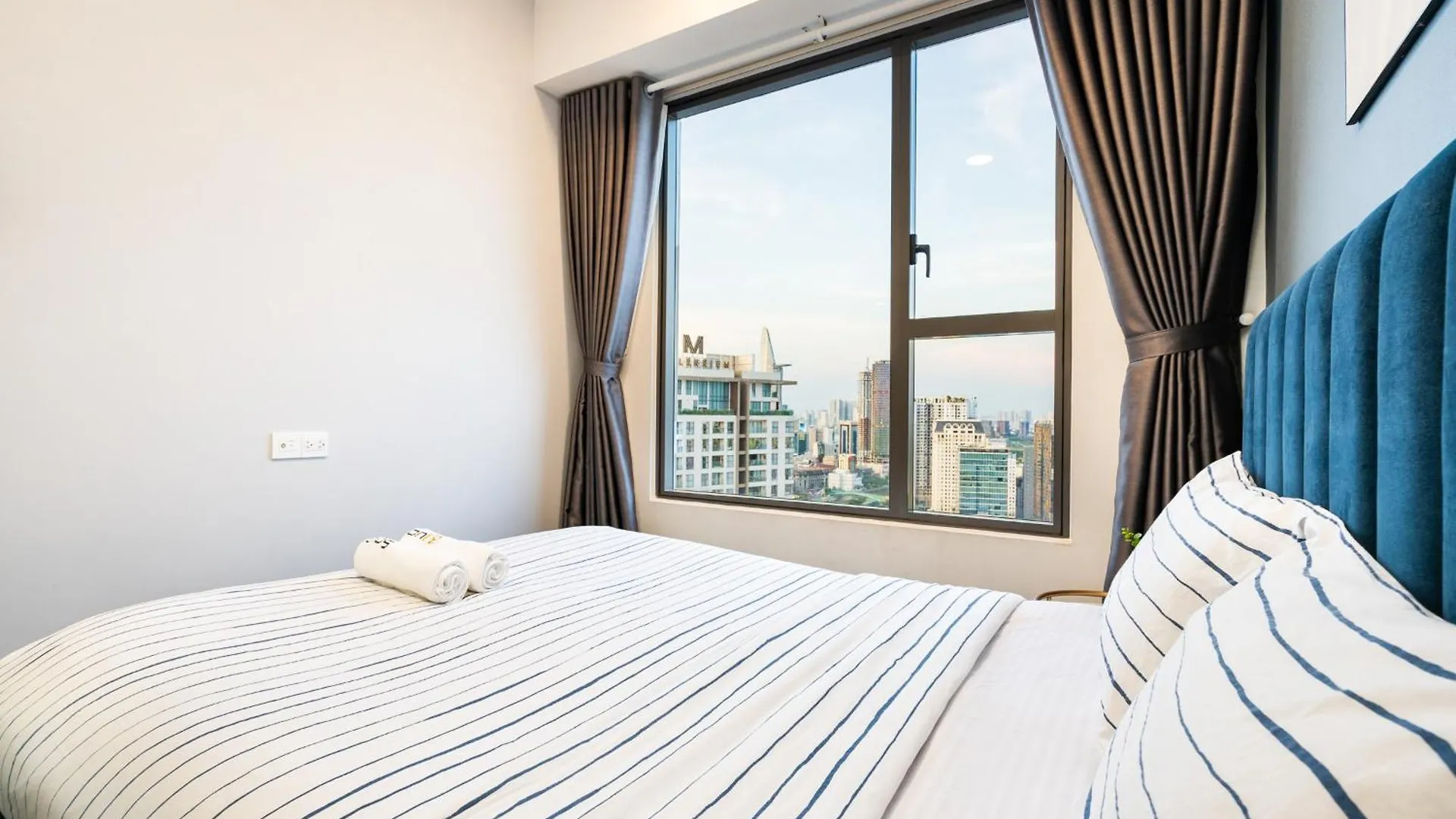 Min' Apartment - Rivergate Residence Downtown Bui Vien - Free Pool Ho Chi Minh City