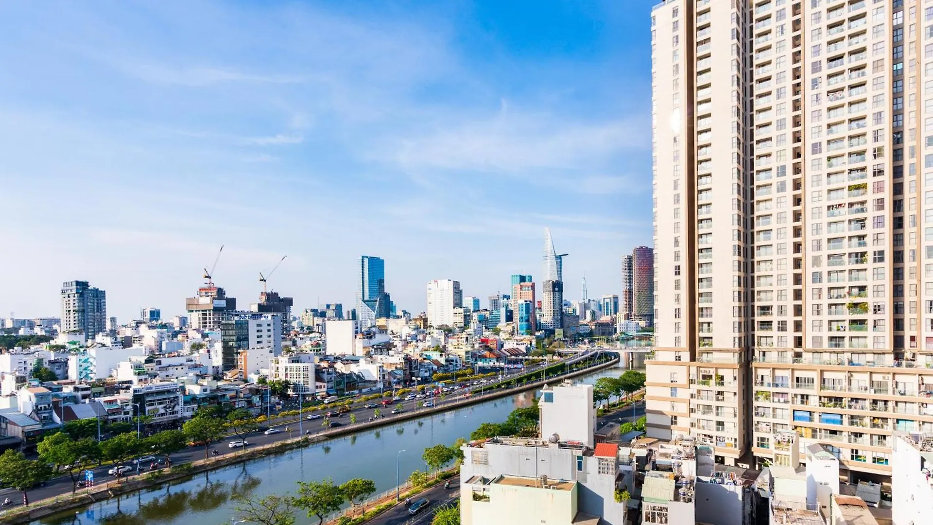 Min' Apartment - Rivergate Residence Downtown Bui Vien - Free Pool Ho Chi Minh City Vietnam