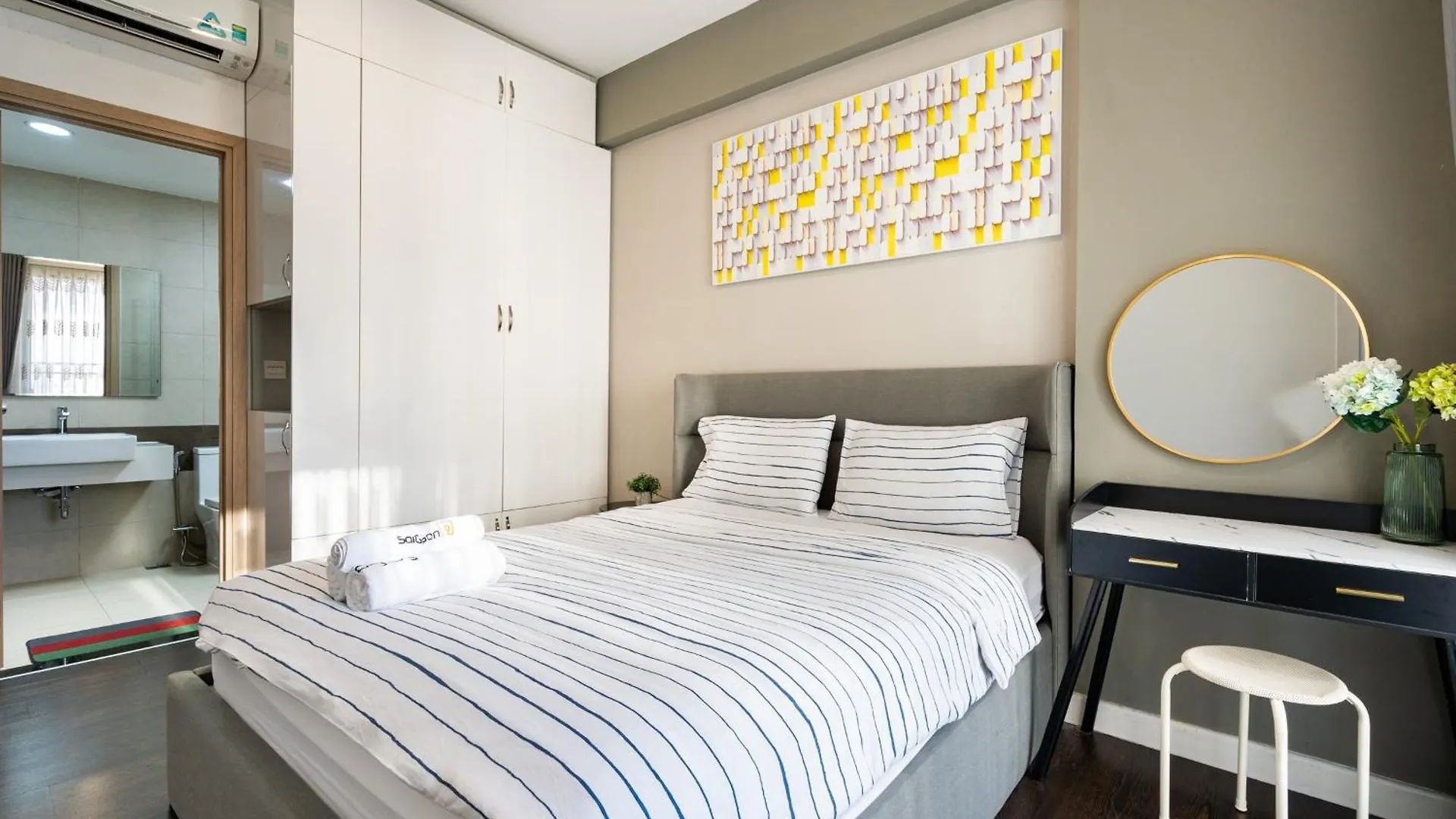 Min' Apartment - Rivergate Residence Downtown Bui Vien - Free Pool Ho Chi Minh City